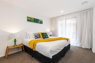 Four Seasons Villa Queenstown by MyHolidays - 3