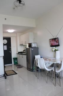 Luxury Condo-Princeton Residence-New Manila Quezon City-Fast Wi-fi150mbps - Manila - 4