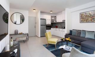 Beautiful 2BDR at Zalman by HolyGuest - Tel Aviv - 9