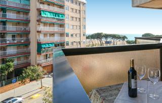 Cozy Apartment In Malgrat De Mar - 7