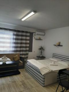 Studio Apartment - 0