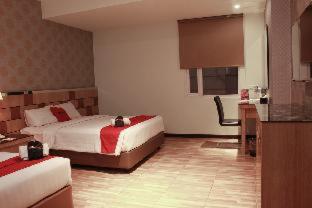 RedDoorz Premium near Bandung Station - Bandung - 1