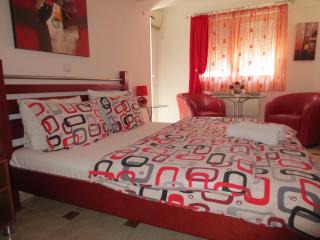 Apartments Jovan city center with free parking - Ohrid - 2