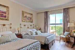 PortAventura Hotel Roulette - Includes unlimited access to PortAventura Park & 1 access to Ferrari Land - 5