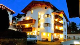 Hotel Garni Jägerheim - Serfaus - 0