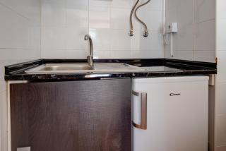 Cosy studio by the Flea Market and Tram 28 - Lissabon - 4