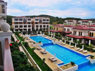 Private Apartment in Green Life Beach Resort "First Line Luxury" - Sosopol - 0