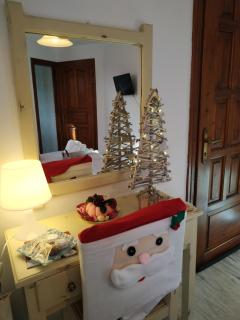 Traditional Cozy Room - 2