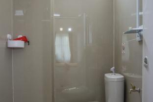 RedDoorz Syariah near Taman Pelangi Monjali - Yogyakarta - 7