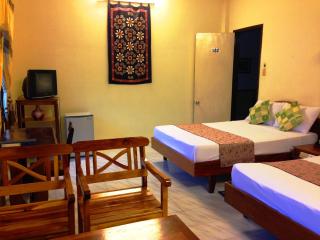 Dong Loi Hotel - Hue - 8