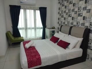 Luxury Homestay at Emira Residence - Shah Alam - 1