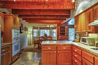 Hot Tub, Deck and Trail Access Shaver Lake Cabin - Shaver Lake - 2
