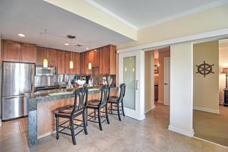 Beachside Biloxi Club Condo Balcony with Ocean View - Biloxi - 3