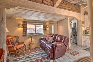 Authentic Adobe Abode Less Than 1 Mile to Sante Fe Plaza! - 4