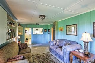 Quiet Durango Farmhouse w/ Beautiful Yard & Gazebo - 7