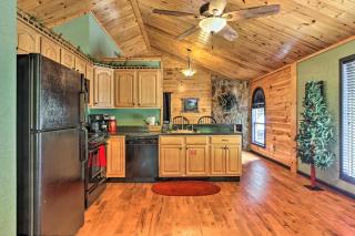 Sevierville Overlook Cabin 9 Miles to Gatlinburg! - 8