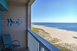 Surfside Sandcastle Suite with Balcony and 2 Pools! - Corpus Christi - 9