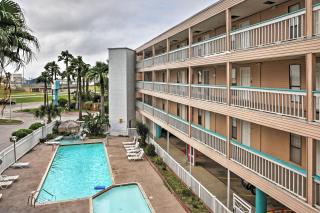 Surfside Sandcastle Suite with Balcony and 2 Pools! - Corpus Christi - 8