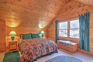 Highlands Cabin with Forest Views Less Than 4 Mi to Cashiers - Highlands - 2