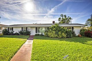 Pet-Friendly Daytona Beach Home, Walk to the Ocean - Port Orange - 0