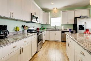 Gulf Access! Group-Friendly Gilchrist Beach House - 1