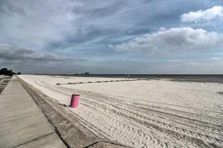 Gulfport Condo with Private Balcony - Walk to Beach! - Gulfport - 8