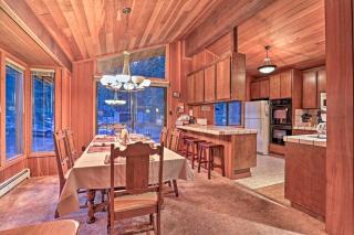 Family-Friendly Truckee Cabin Near Ski Shuttle! - Truckee - 3