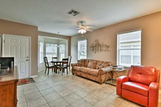 Pet-Friendly Gem with Yard and Pool Access in Sebring - Sebring - 3