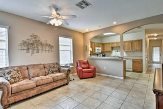 Pet-Friendly Gem with Yard and Pool Access in Sebring - Sebring - 6