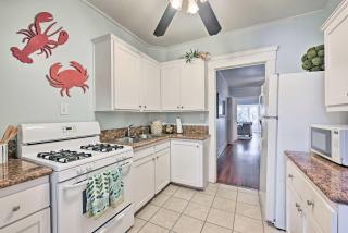 Steps to Avalon Bay Sunny Catalina Island Home! - 3