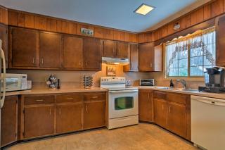 Poconos Home with Deck Walk to Lake Harmony! - 9