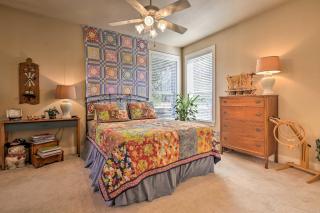 Cozy Texas Retreat with Patio, Grill and Fire Pit! - Mountain Home - 9