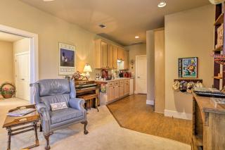 Cozy Texas Retreat with Patio, Grill and Fire Pit! - Mountain Home - 4