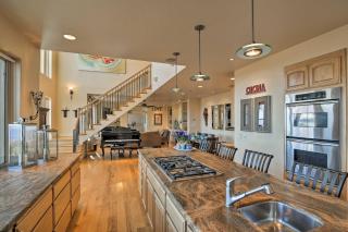Casa dAmore Extravagant Lakefront Villa! - Granite Bay - 1
