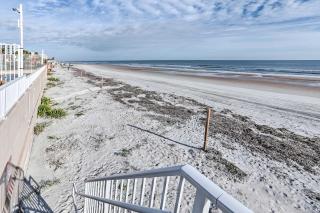 Oceanfront Daytona Beach Club Studio with Balcony! - Daytona Beach - 9