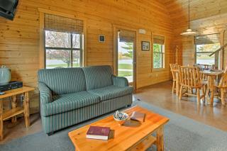 Cozy Columbia Cabin with Shared Lake Dock! - 7