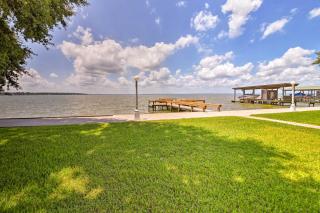 Lakefront Livingston Home with Dock, 1 Mi to Launch! - Livingston - 8