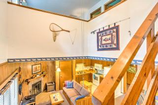 Clearwater Lake Getaway with Shared Pool and Boat Dock - Annandale - 1
