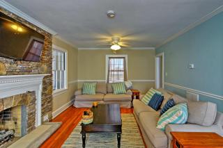 Pet-Friendly Home with Gazebo Minutes to Beach! - 9