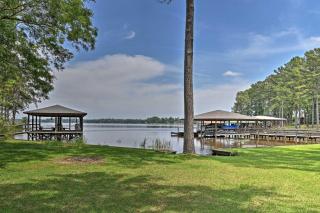 Cozy Lakefront Benton Home about 20 Mi to Shreveport! - 9