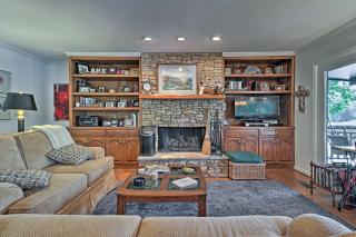 Arcade Cove - Renovated Lake Martin Home with Dock - 9