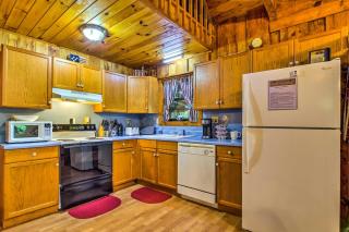Tellico Plains Cabin - 25 Acres, Backyard Creek! - Tellico Plains - 2