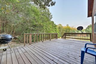 Walk to White River Home with Deck in Flippin! - Gassville - 6