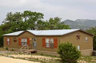 Utopia Family Home with Mountain Viewing Deck! - Utopia - 9