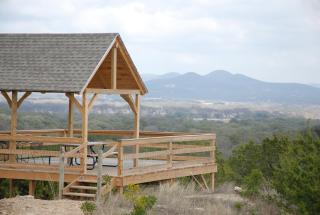 Utopia Family Home with Mountain Viewing Deck! - Utopia - 0
