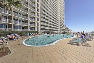 Oceanfront PCB Condo with Balcony and Pool Access! - 7