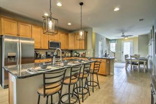 Townhome with Amenities 4 Miles to Bethany Beach! - 2