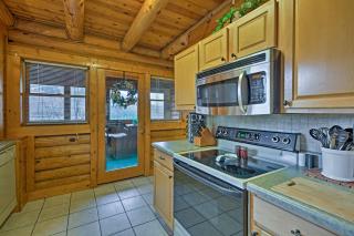 Pigeon Forge Vacation Rental 1 Mi to Dollywood - 6
