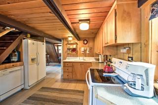 Serene Washington Escape with Deck and Mountain Views! - Packwood - 1