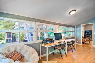 Old St Pete Bungalow - Downtown 1 Mi, Beach 8 Mi! - 5